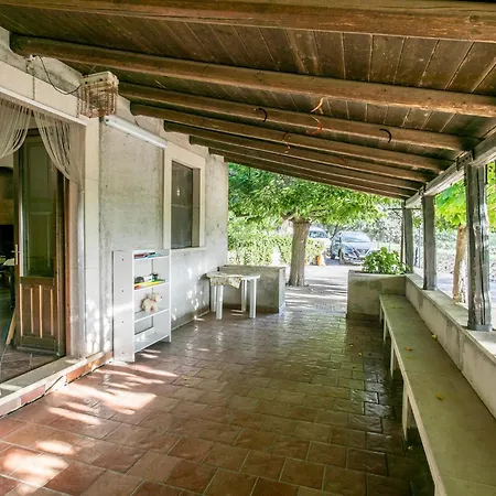 Σπίτι διακοπών 2 Bedroom In