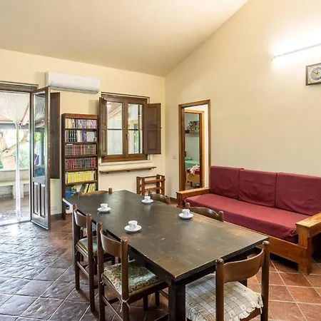 2 Bedroom In Σπίτι διακοπών Monterosso Almo